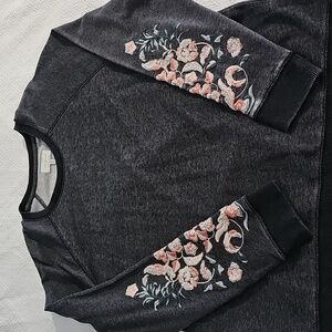 Lucky Brand Floral Sleeve Gray Women's Top